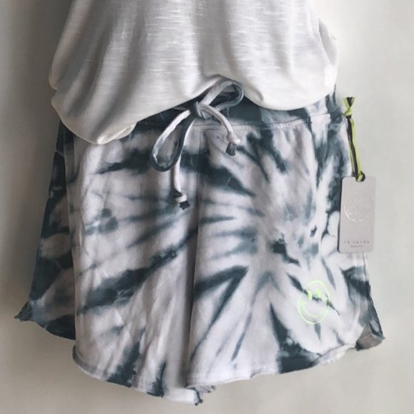 Te Verde Pants - Te Verde, Embroidered Tie Dye Draw String Shorts